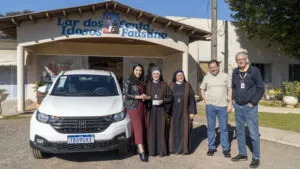 Campanha Fica Leão entrega veículos a instituições assistenciais de Umuarama