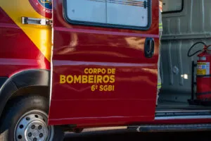 Duas pessoas ficam feridas após colisão na PR-468, entre Umuarama a Mariluz