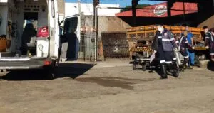 Funcionário fica gravemente ferido após caminhão cair sobre ele em mecânica de Umuarama