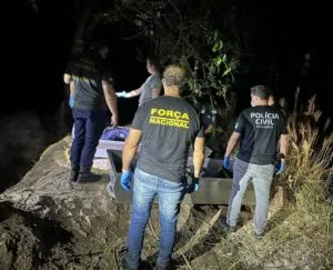 Corpos foram encontrados empilhados em vala, diz secretário de Segurança do Paraná