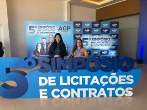 Umuarama participa do 5º Simpósio de Licitações e Contratos, em Foz do Iguaçu