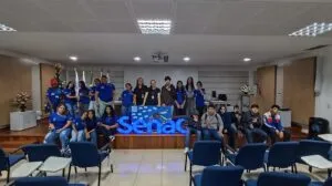 Agentes de endemias orientam alunos do Senac sobre prevenção contra a dengue