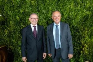 Câmara titula Dogival Corrêa e Antônio Favarão como Cidadãos Honorários de Umuarama