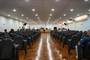 Carlos Adriano é condenado a 19 anos de prisão por matar ex-namorada a facadas em Umuarama