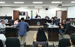 Câmara aprova projetos sobre combate ao feminicídio e atendimento a crianças vulneráveis