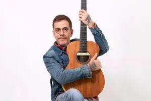 Umuarama recebe show de Nando Reis em outubro