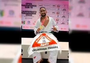 Atleta de Umuarama conquista título paranaense de judô e marca feito histórico